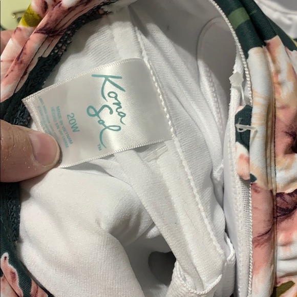 Strapless One Piece Swimsuit - Palm Floral - Picture 13 of 13